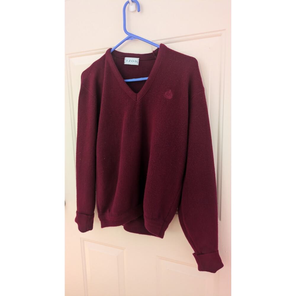 Vintage Izod Red/Burgundy V Neck Sweater Med Mens, Preppy, Casual, Lightweight - Picture 3 of 8